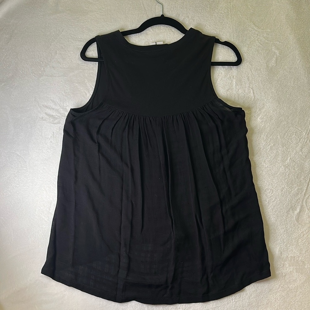 BCBGeneration Black Tank Top - Picture 4 of 4